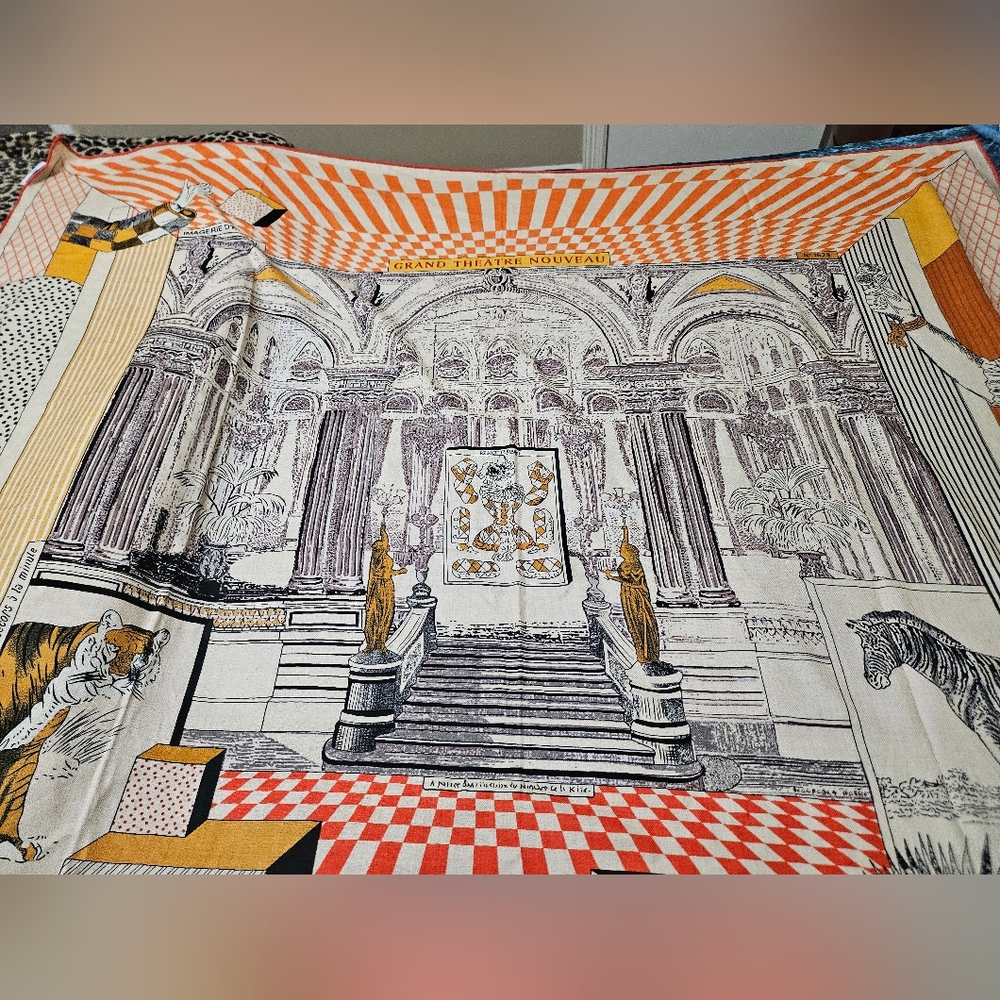 Hermès Grand Théâtre Nouveau Shawl. - Picture 2 of 12
